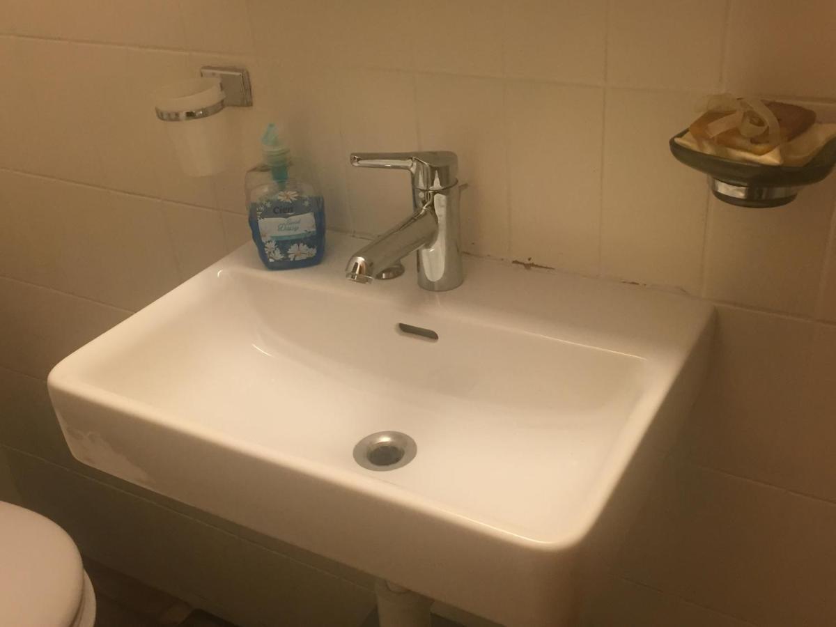 Petit Appart De Charme Eau Chaude Solaire Renovation 2021 Wifi Disponible Belvedere 5 Saint-Luc Zewnętrze zdjęcie